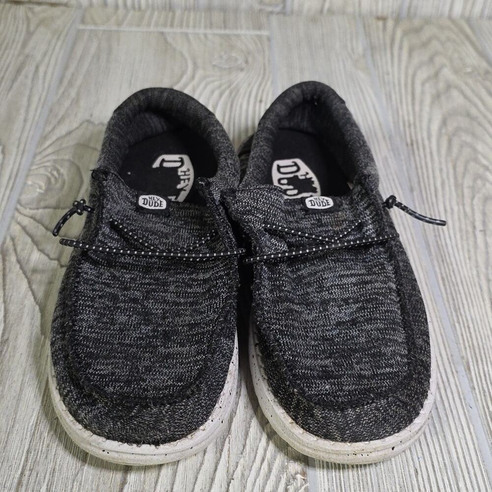 Hey Dude Wally Youth Black and White Sport Knit Slip On Loafers Kids Size YT1 - Picture 3 of 12